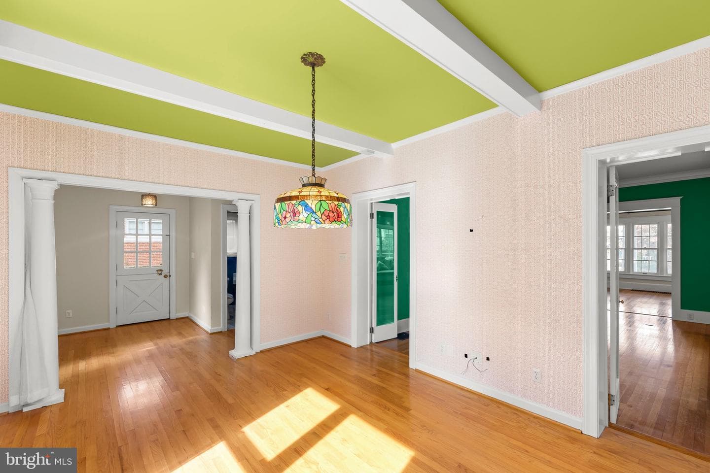 315 W Leicester Street photo 19