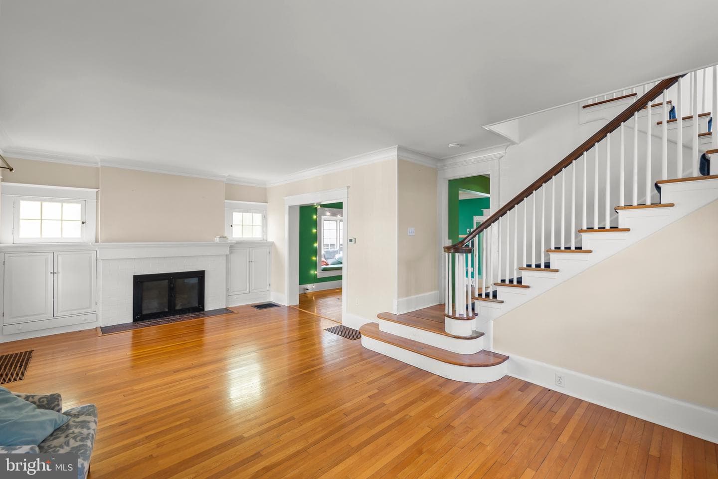 315 W Leicester Street photo 9