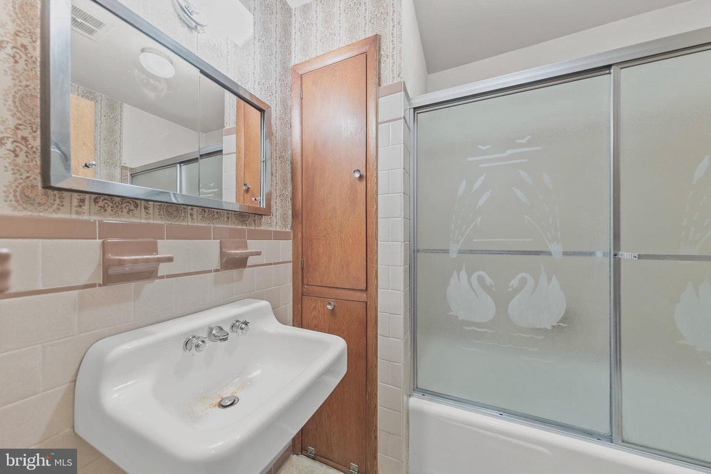 101 Molden Drive photo 19