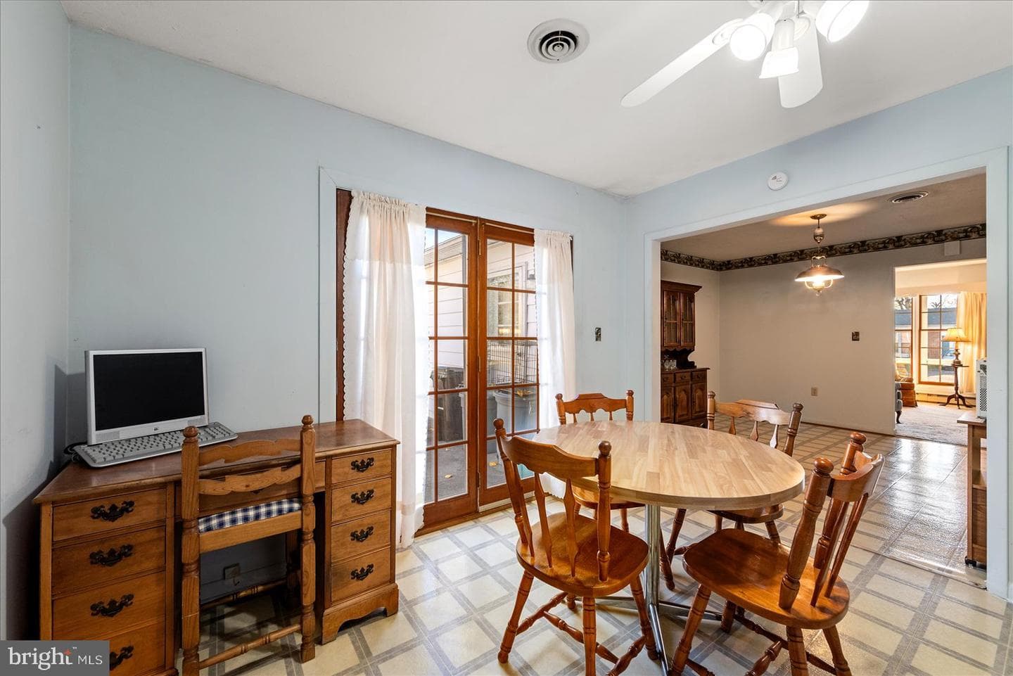621 Butler Avenue photo 10