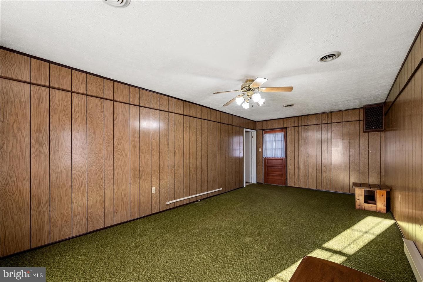 621 Butler Avenue photo 12