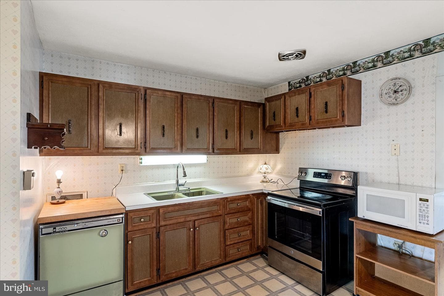 621 Butler Avenue photo 7