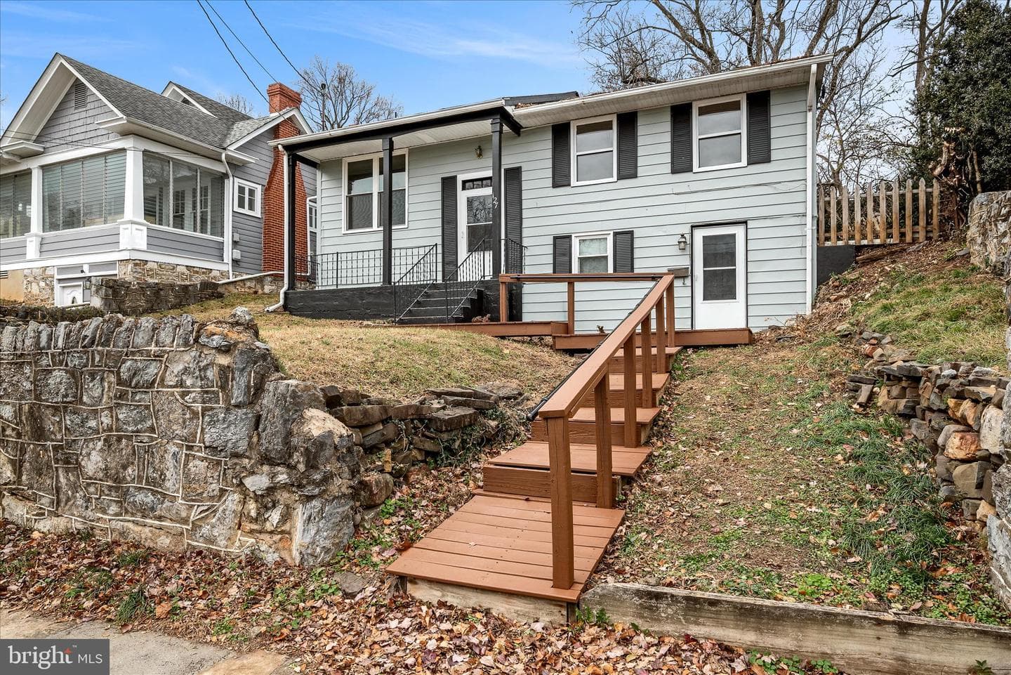 127 Shirley Street photo 1