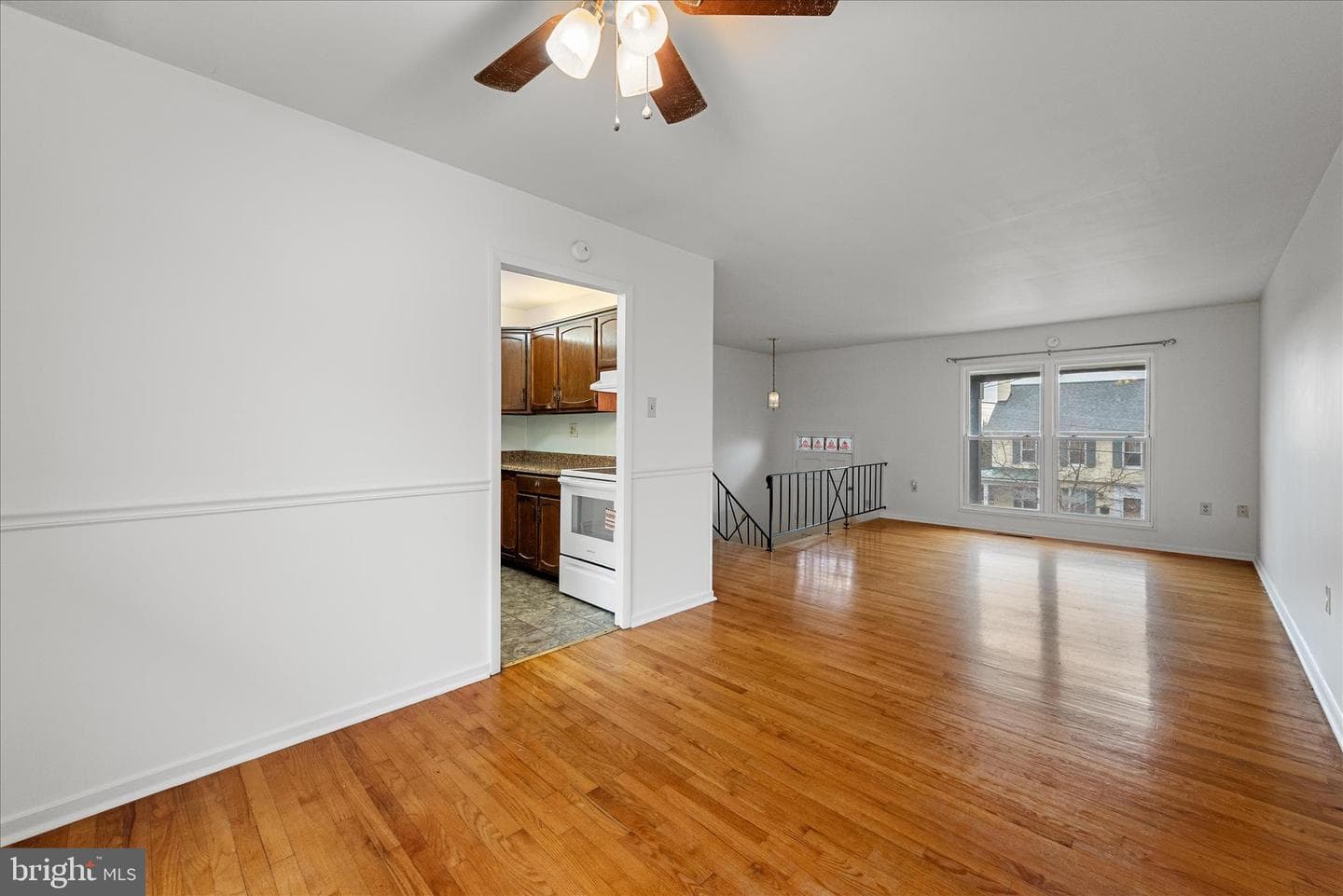 127 Shirley Street photo 10