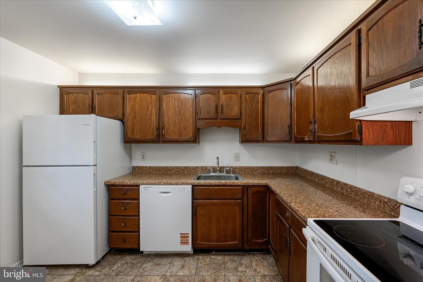 127 Shirley Street photo 11