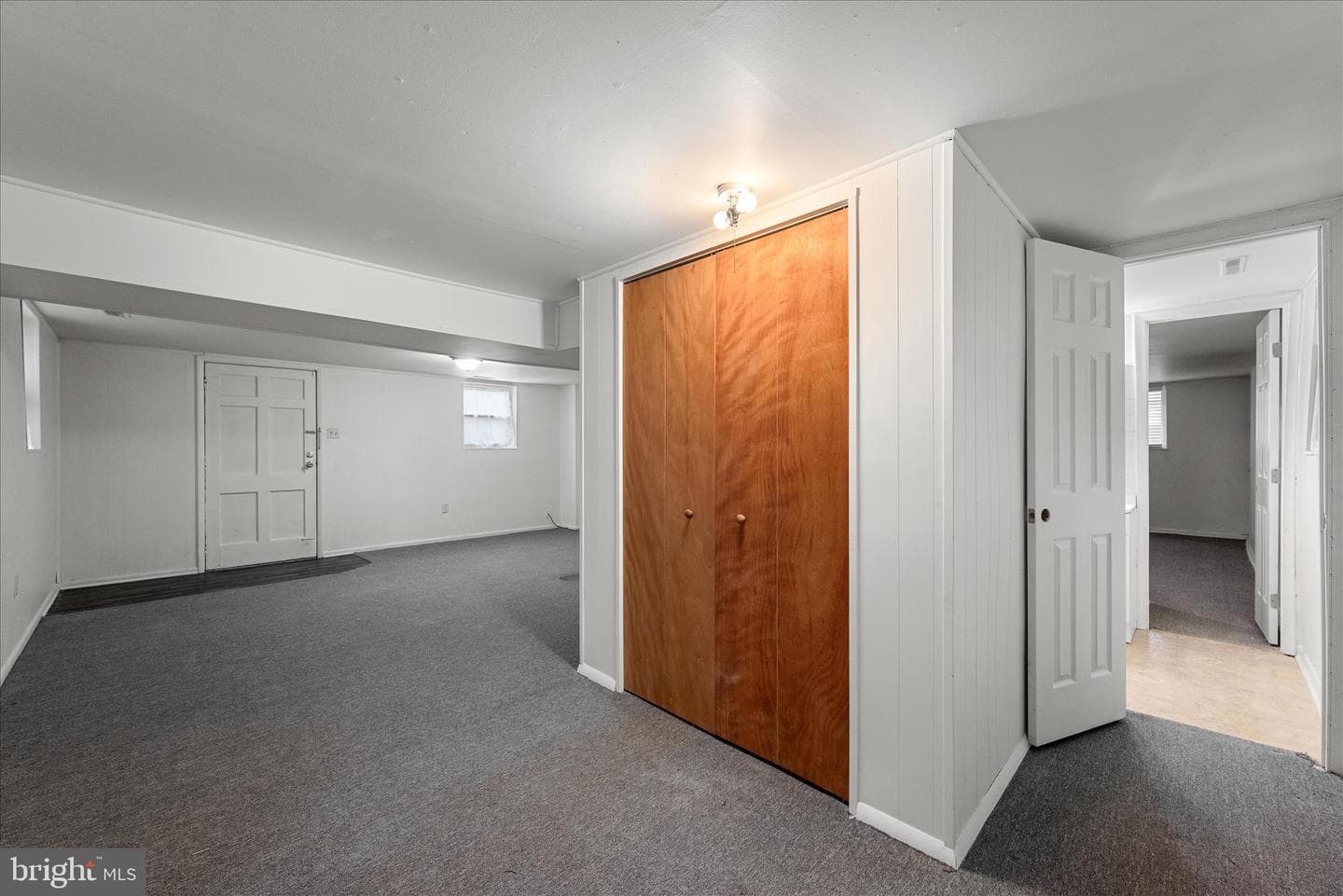 127 Shirley Street photo 28