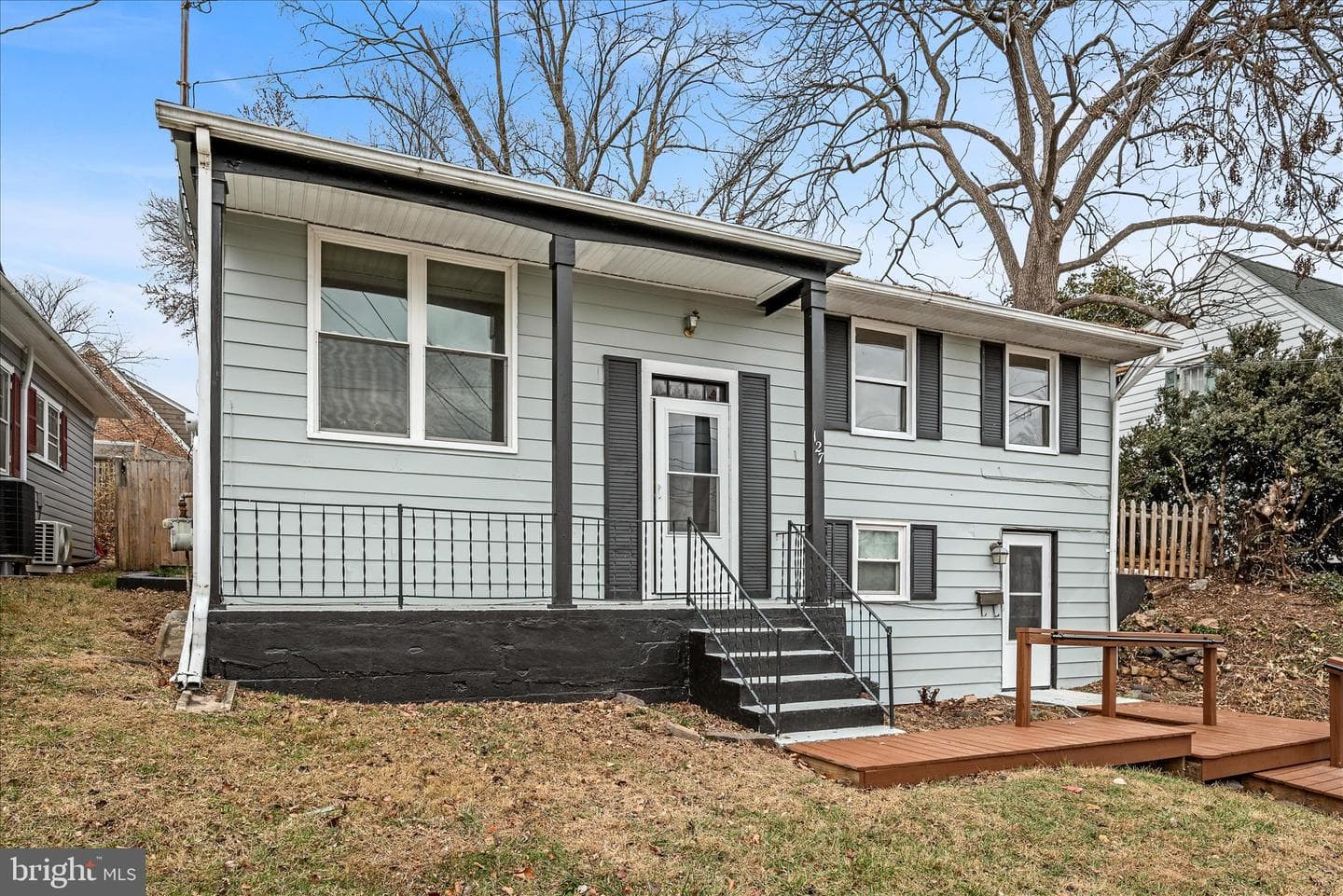 127 Shirley Street photo 3