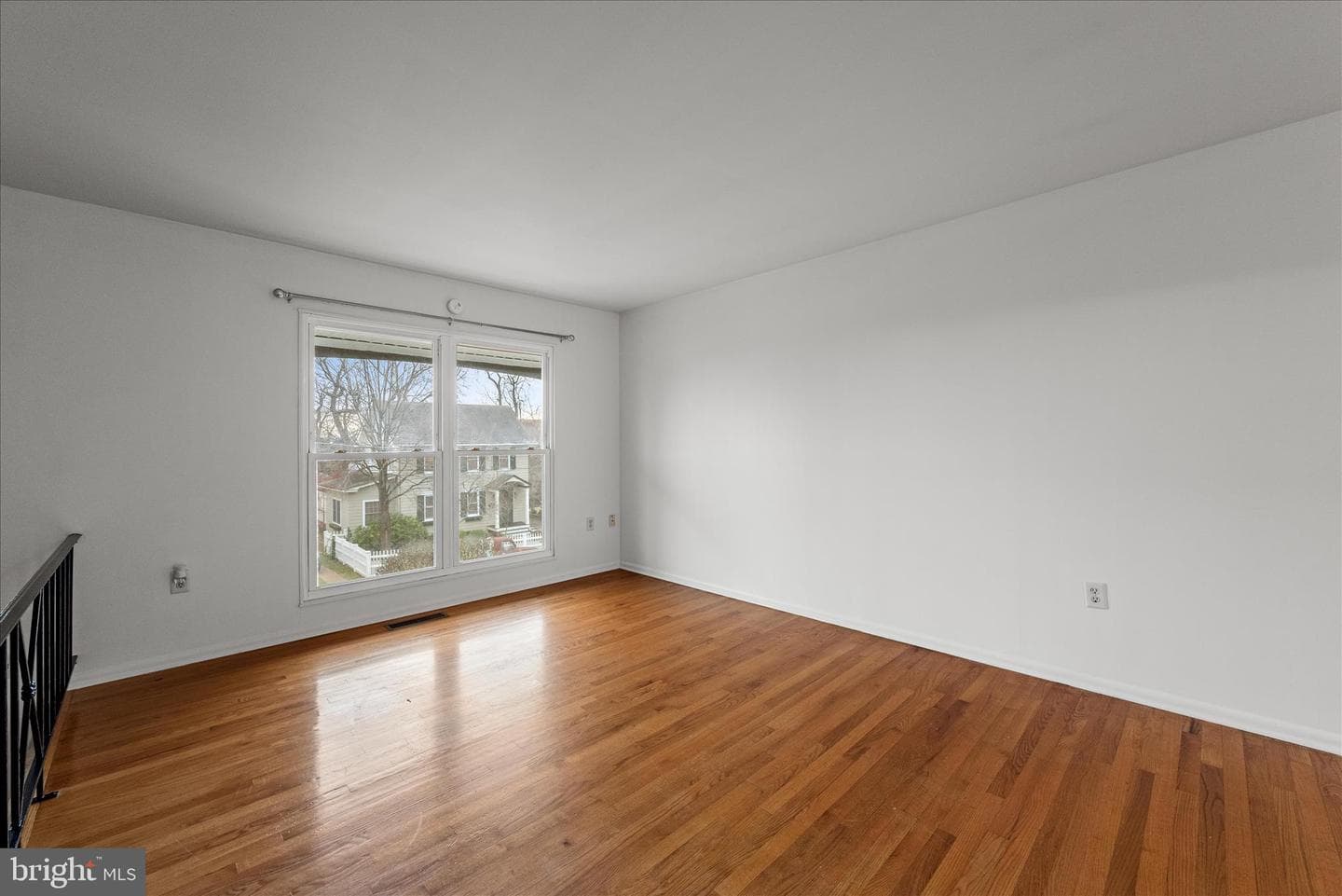 127 Shirley Street photo 8