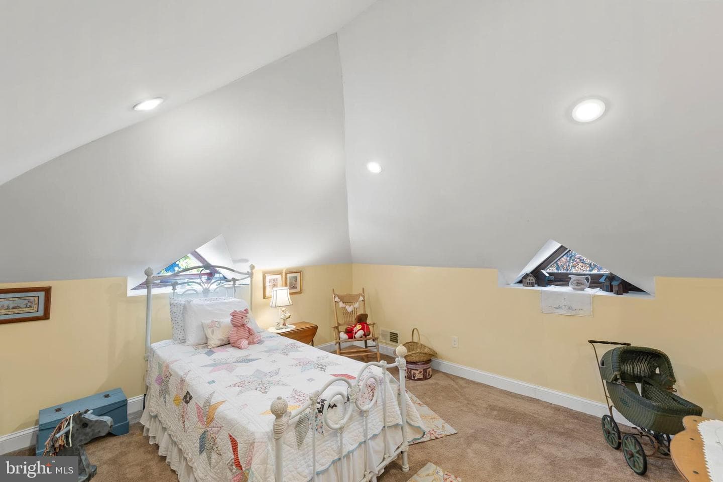 216 Fairmont Avenue photo 27