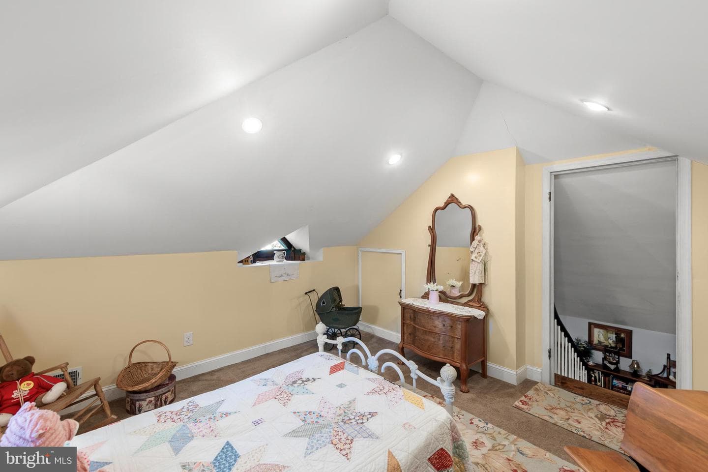 216 Fairmont Avenue photo 29