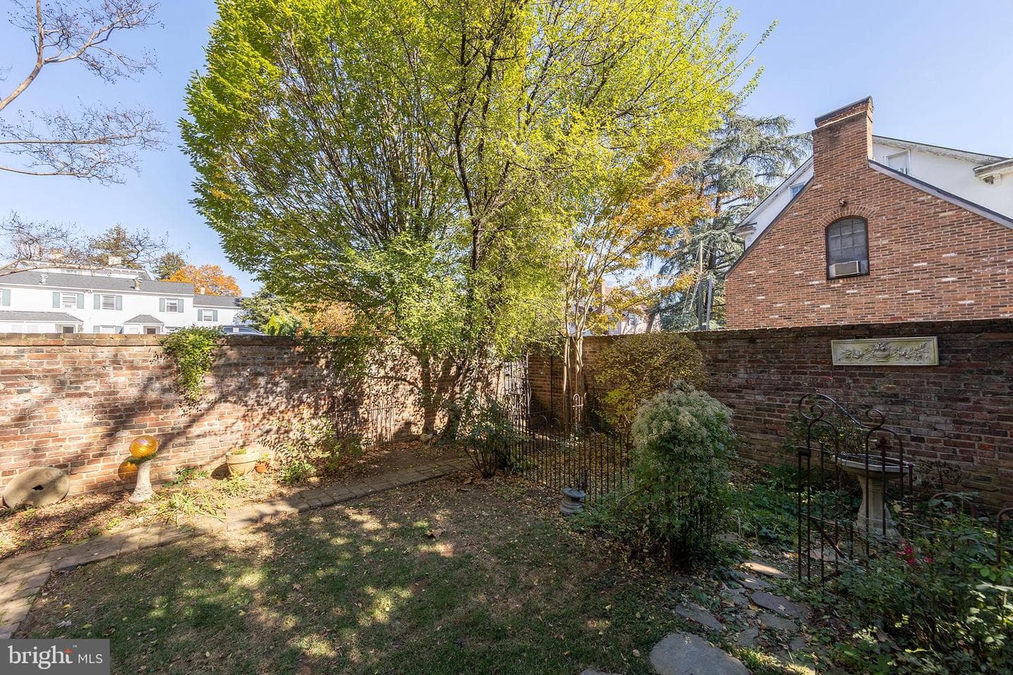 216 Fairmont Avenue photo 37