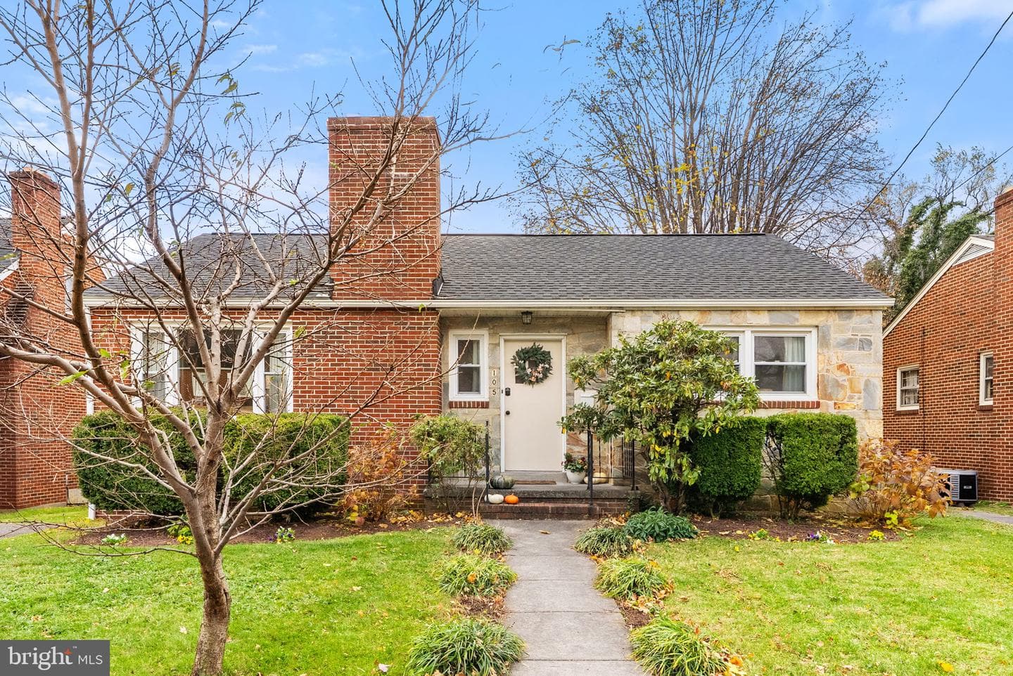 105 W Oates Avenue photo 1