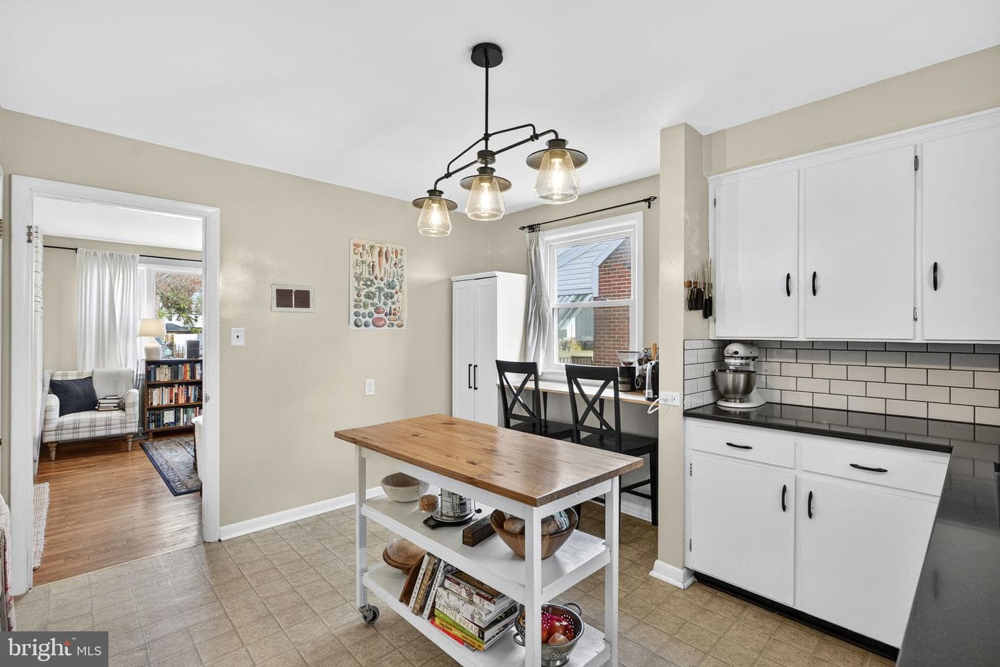 105 W Oates Avenue photo 11
