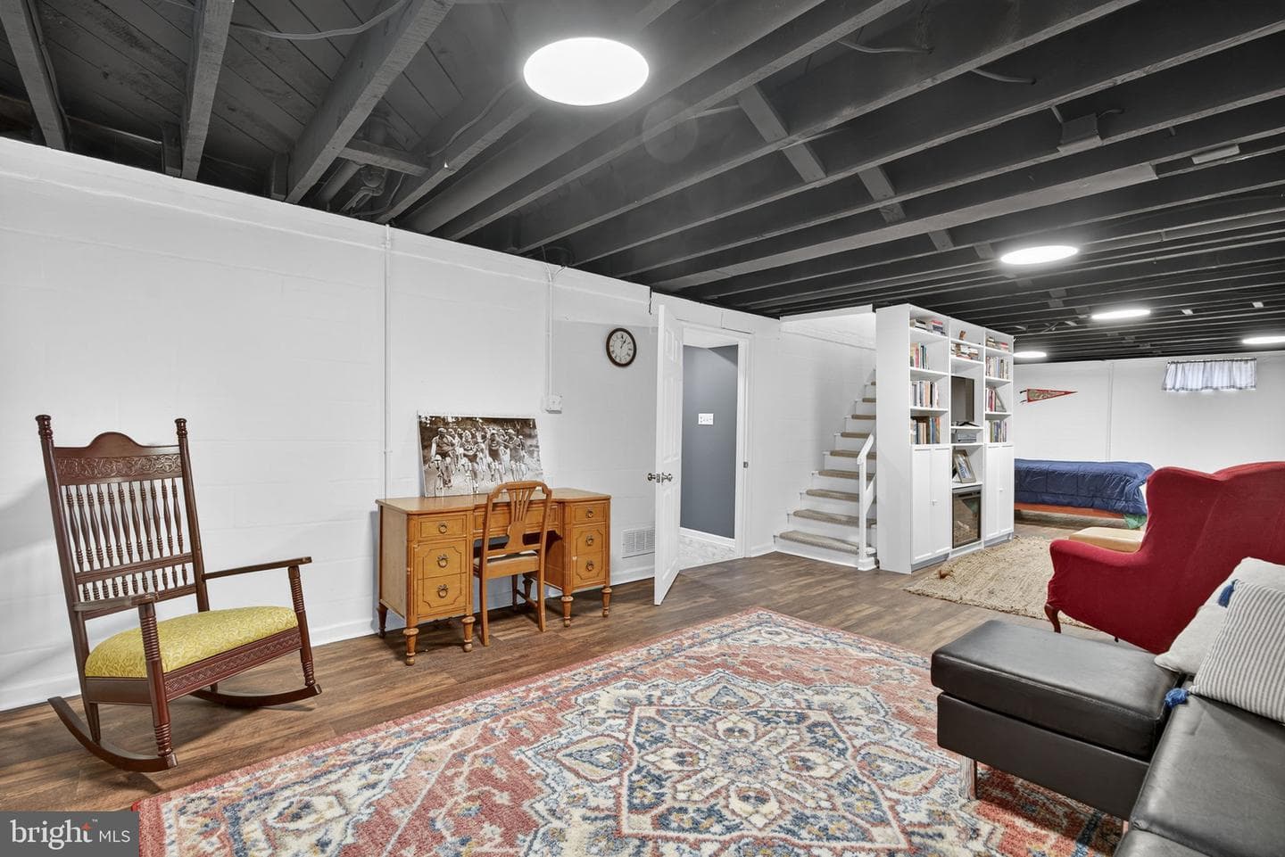 105 W Oates Avenue photo 23