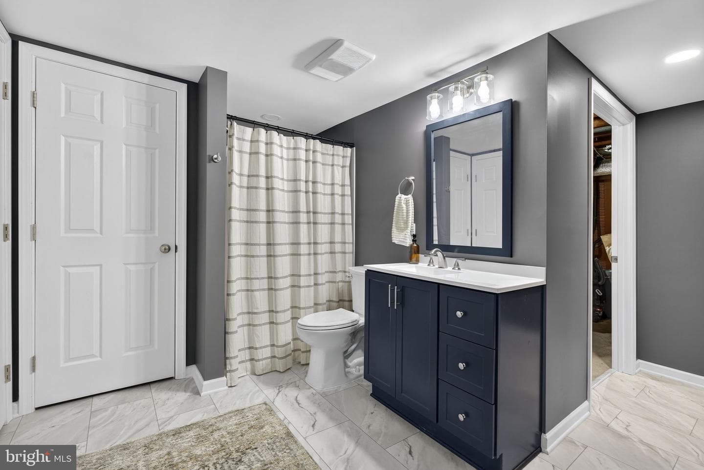 105 W Oates Avenue photo 31