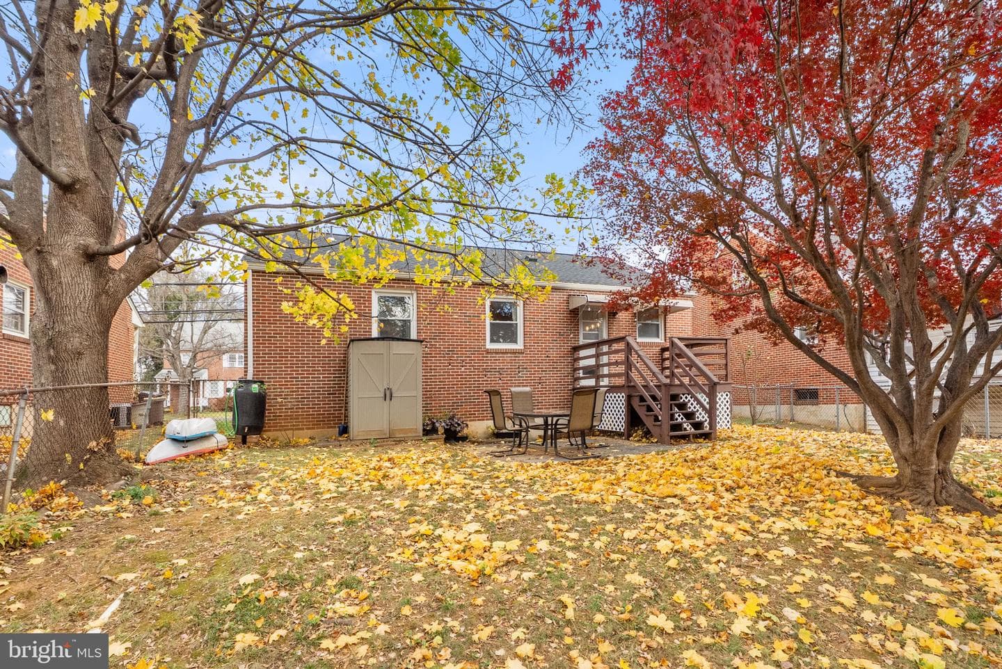 105 W Oates Avenue photo 36