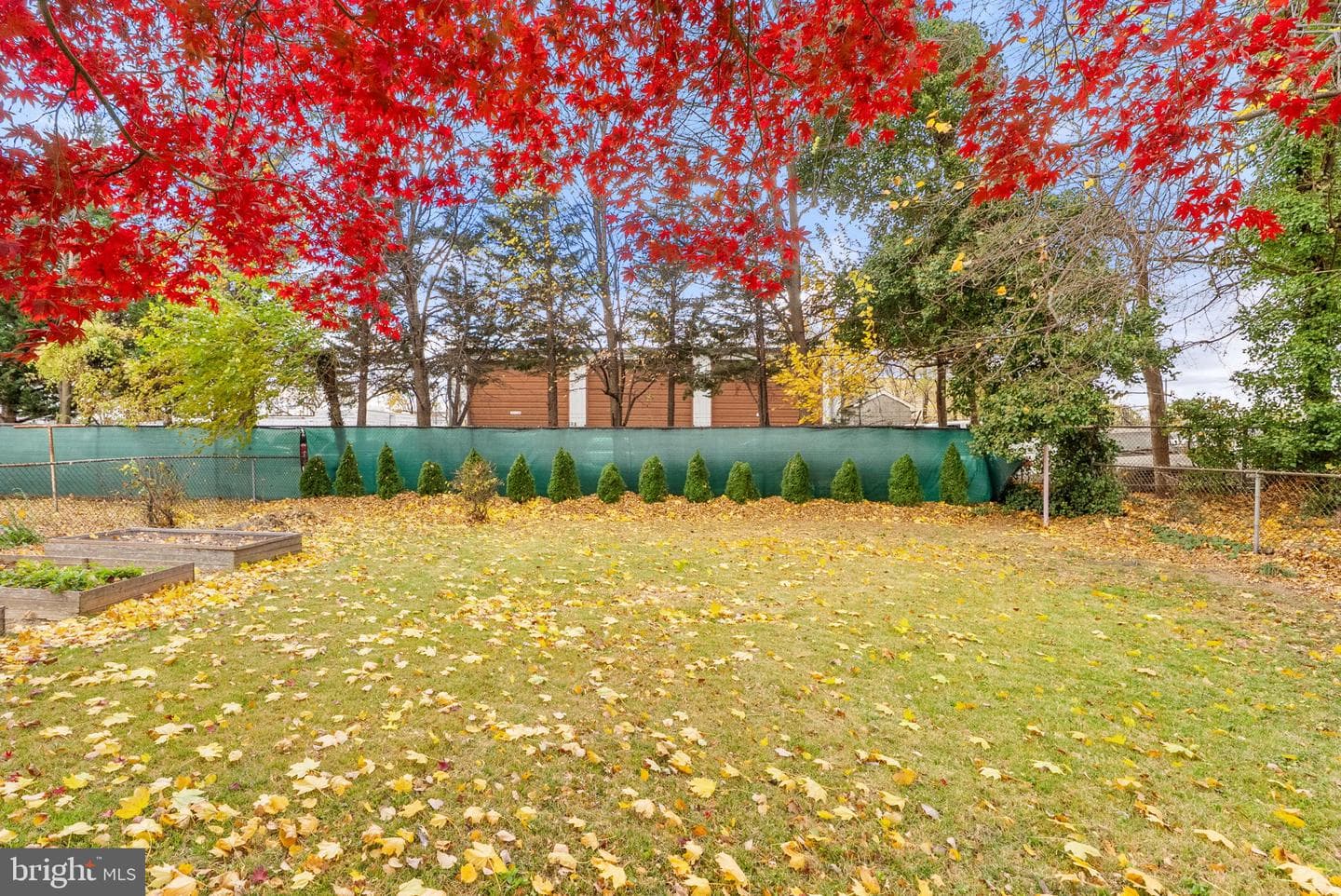 105 W Oates Avenue photo 37