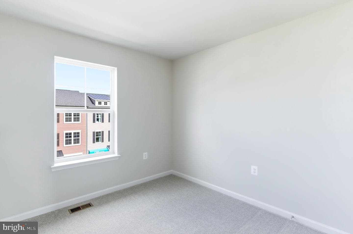209 Monteith Drive photo 17