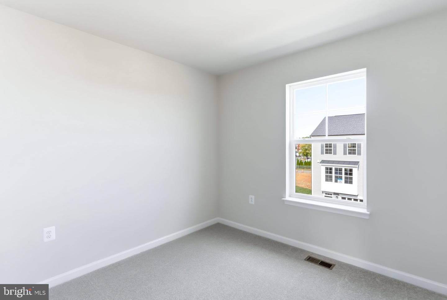 209 Monteith Drive photo 21