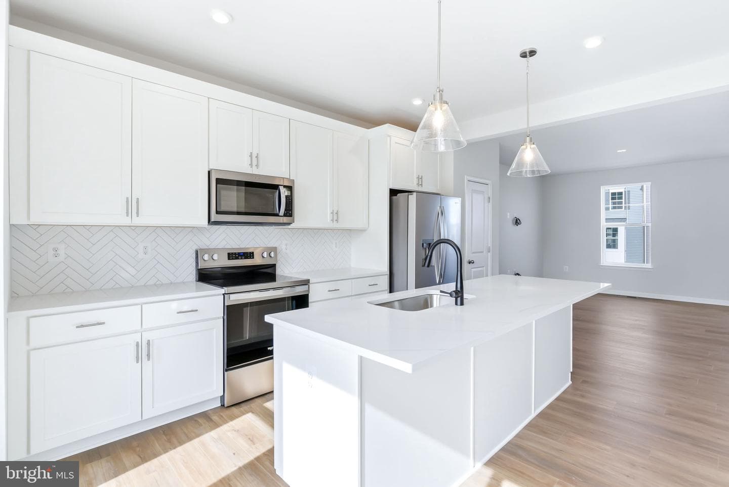 209 Monteith Drive photo 4