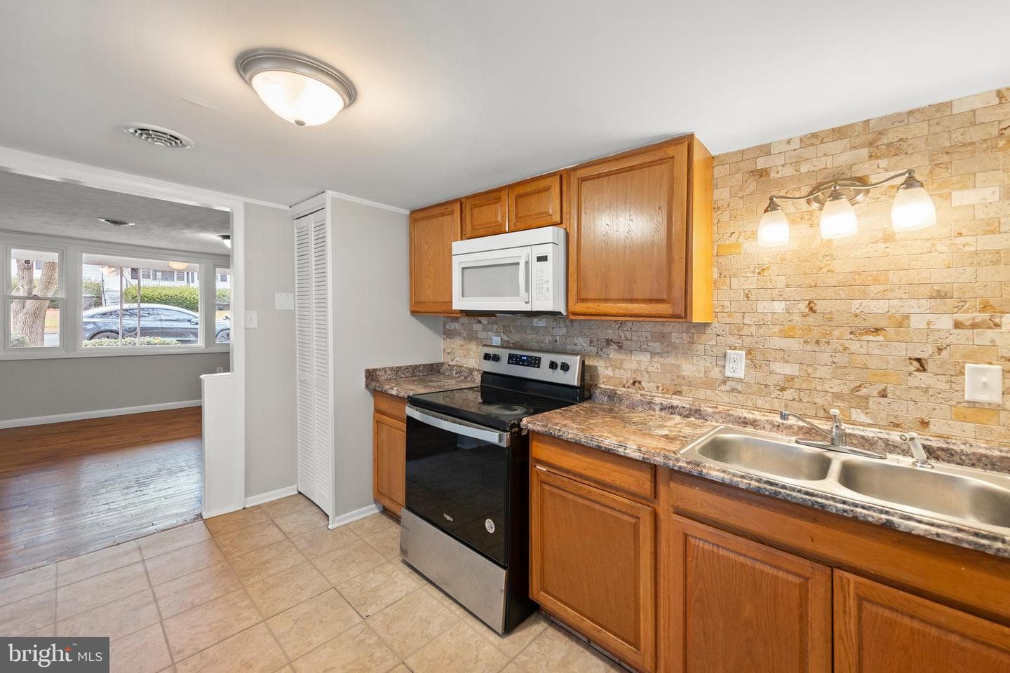 204 Shenandoah Avenue photo 13