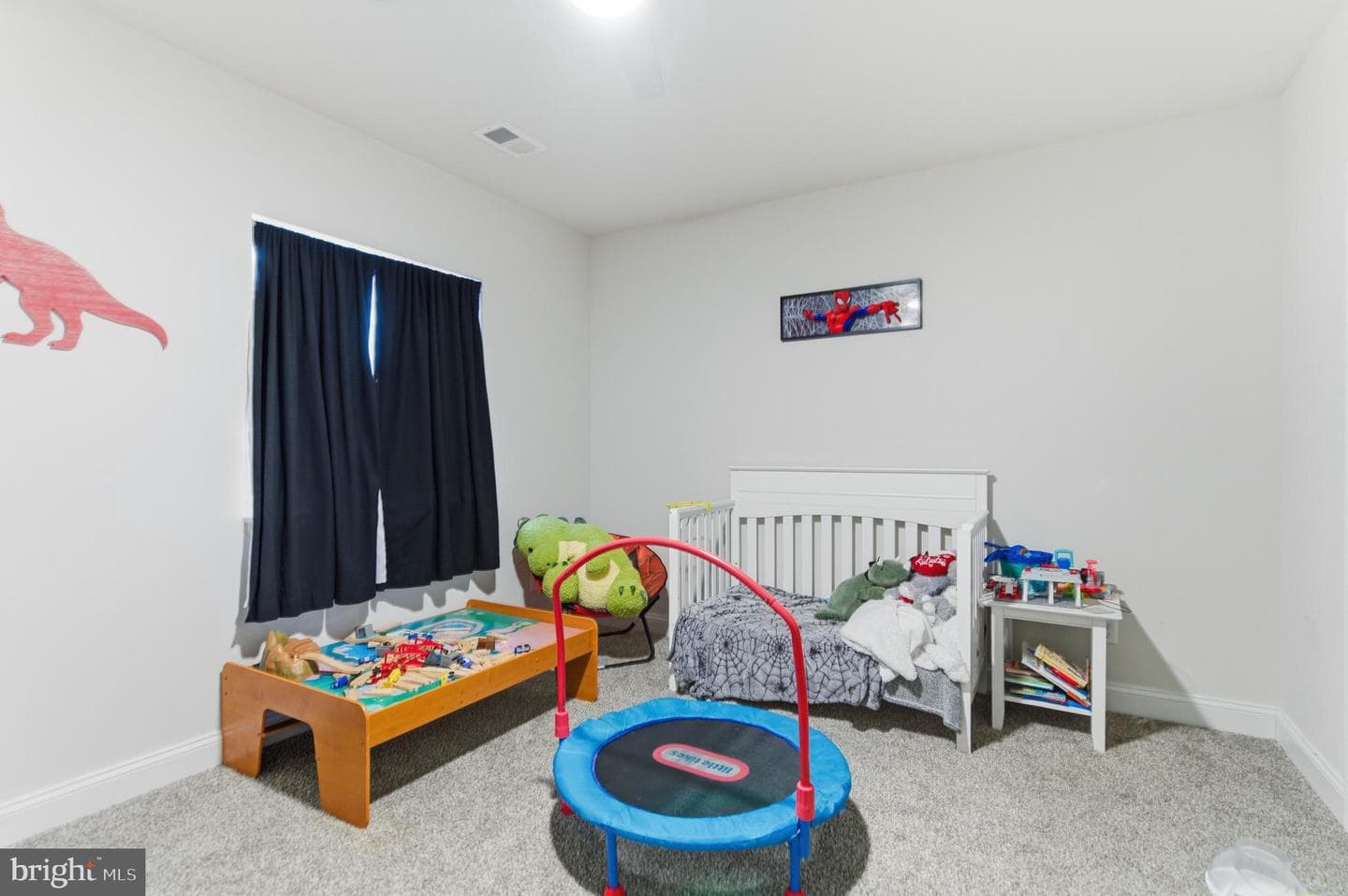 681 Hillman Drive photo 20