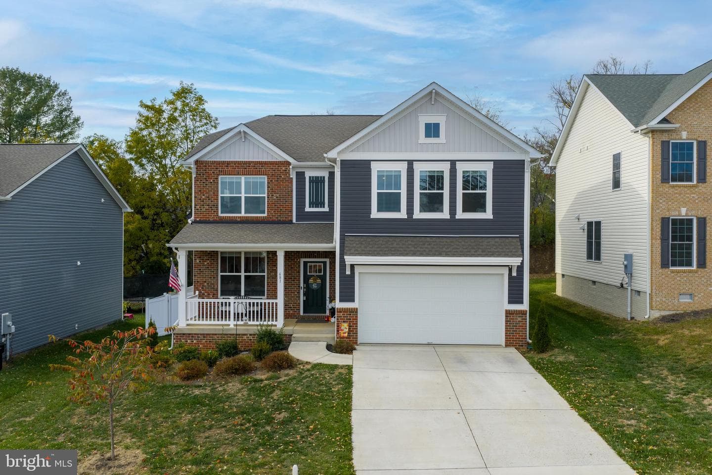 681 Hillman Drive photo 3