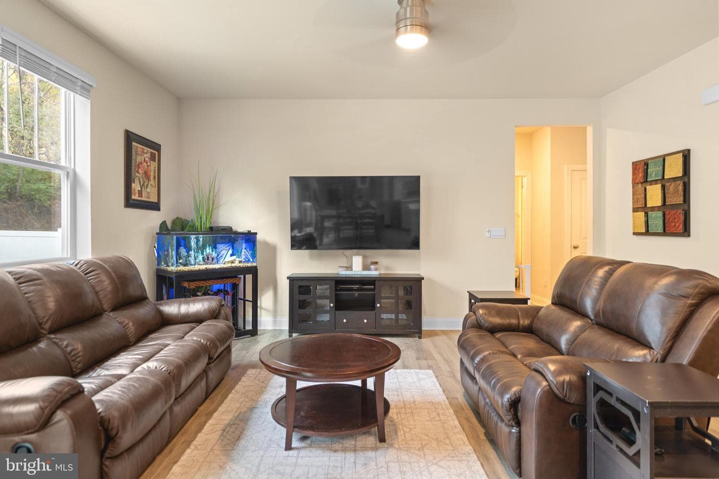 681 Hillman Drive photo 5