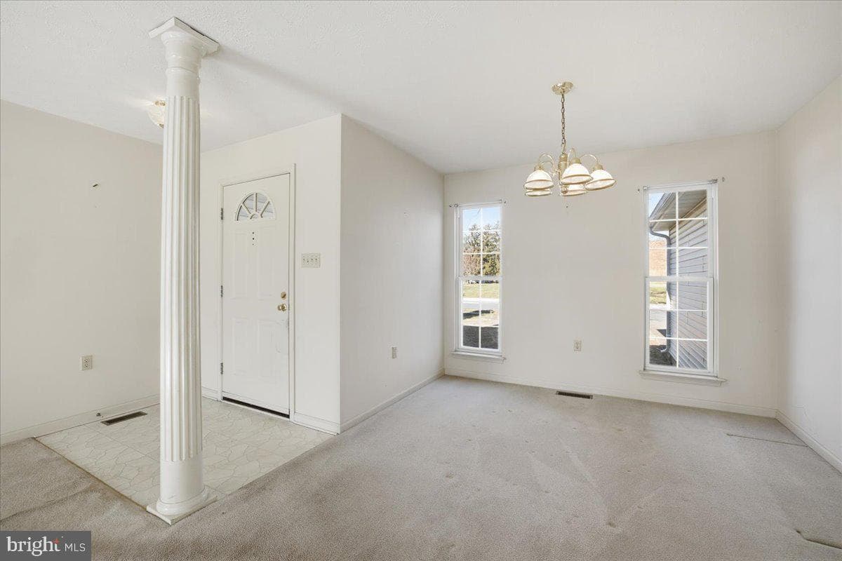309 W Tevis Street photo 11