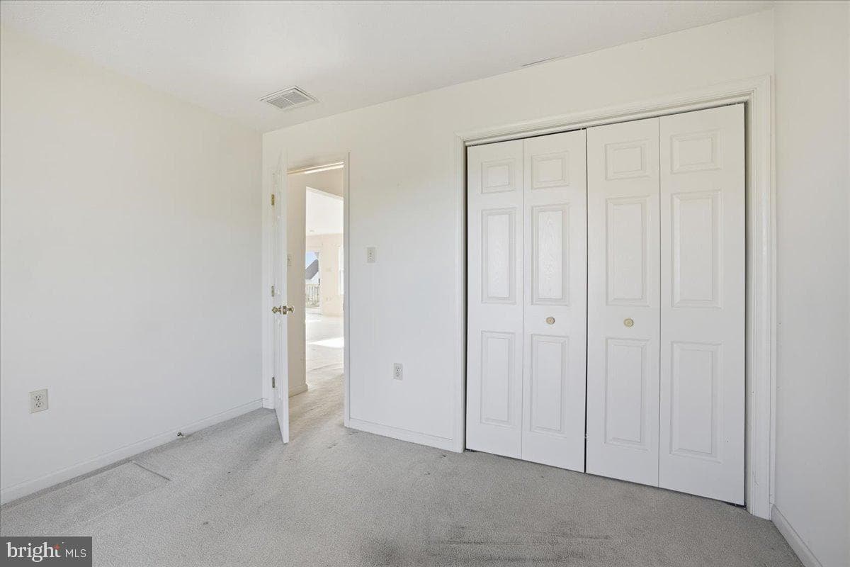 309 W Tevis Street photo 14