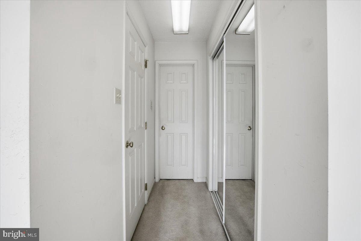 309 W Tevis Street photo 17