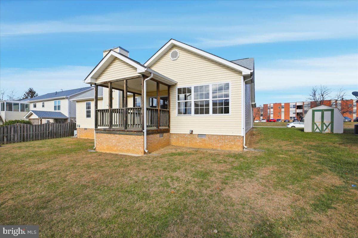 309 W Tevis Street photo 23