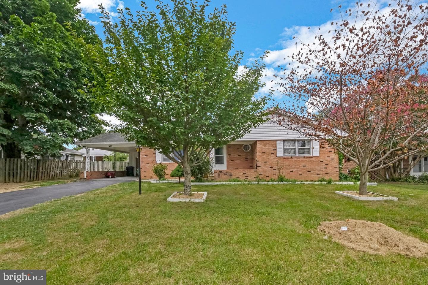 323 Russelcroft Road, Winchester