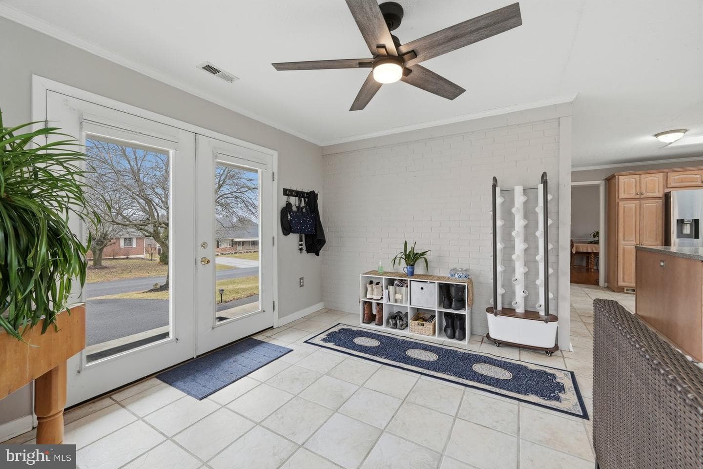 519 Whitacre Street photo 17