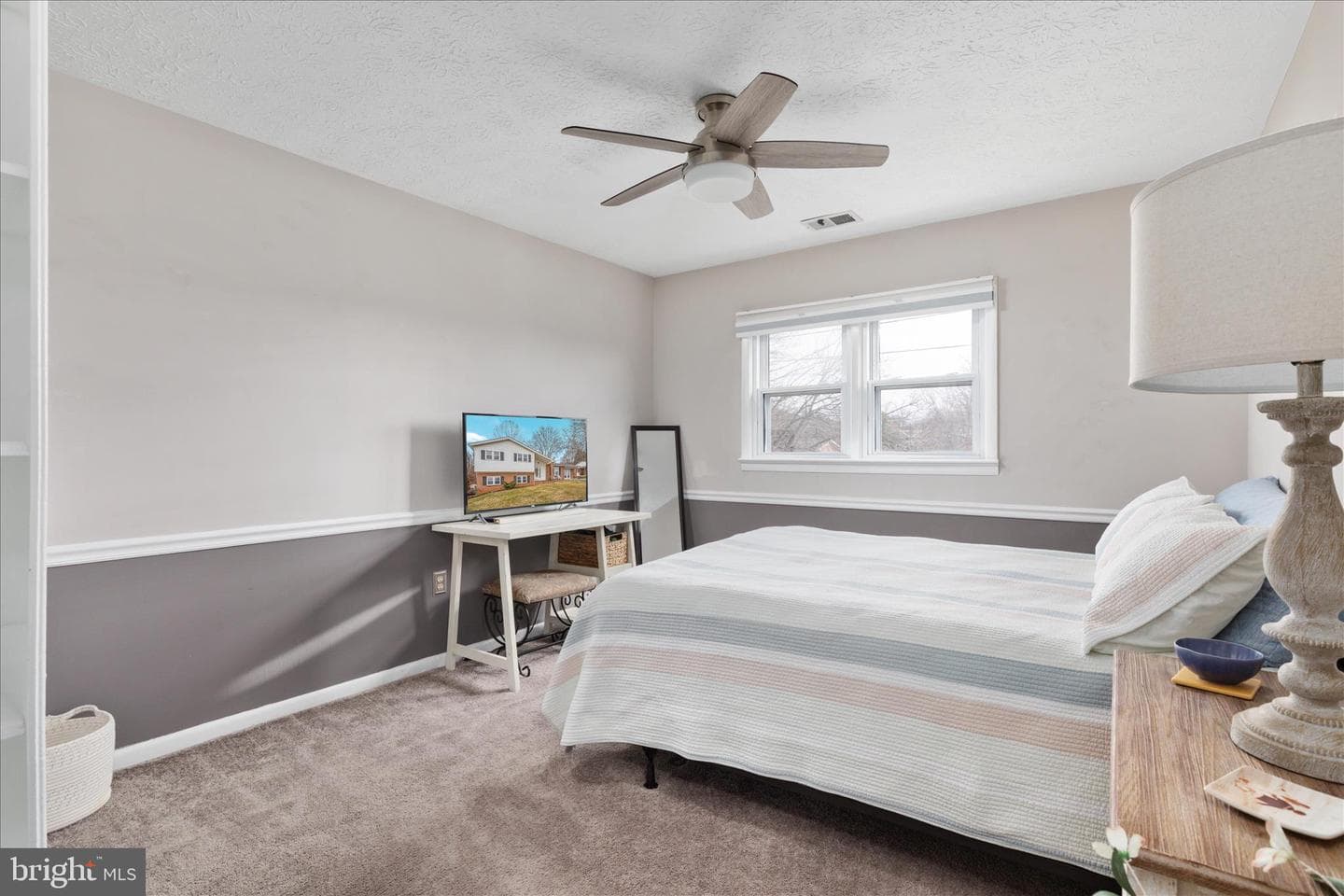 519 Whitacre Street photo 22