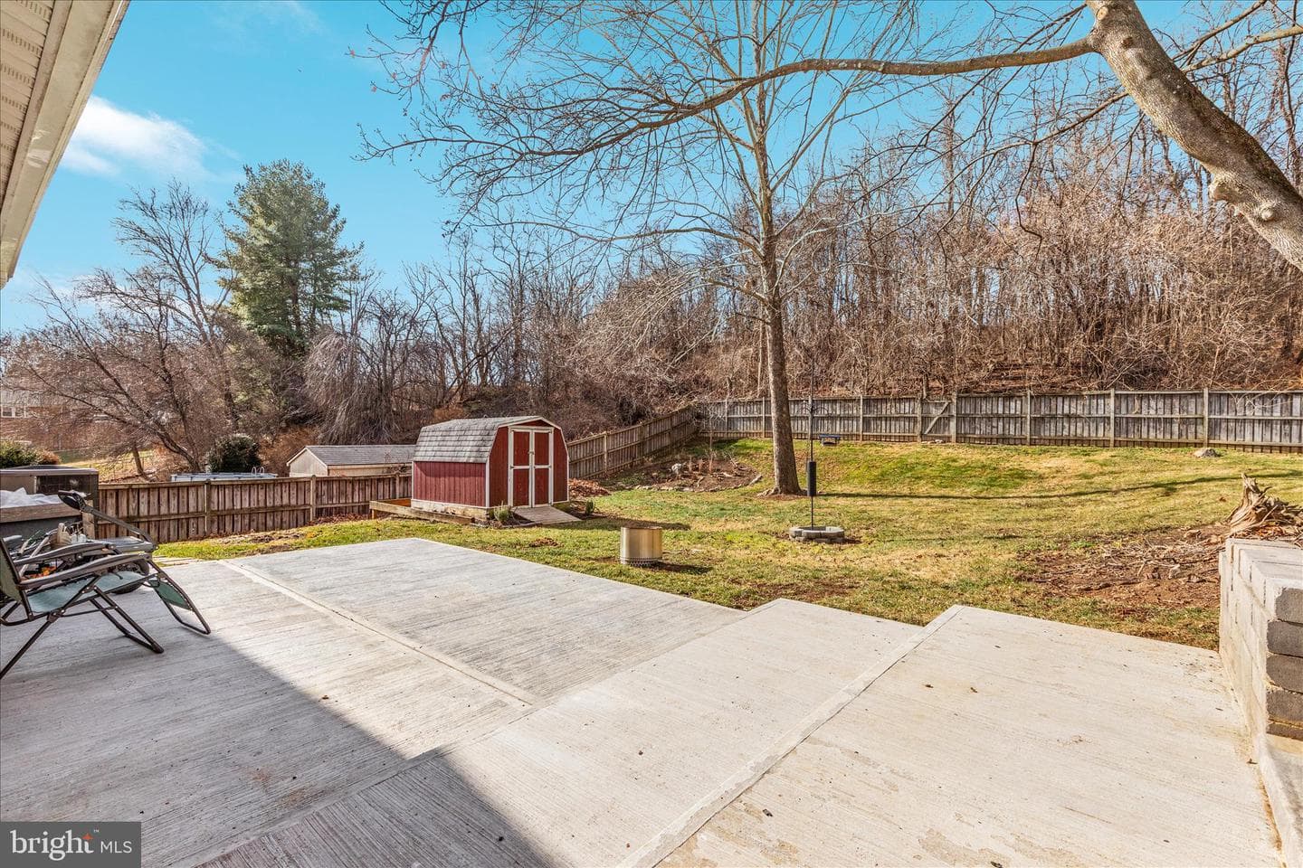 519 Whitacre Street photo 37