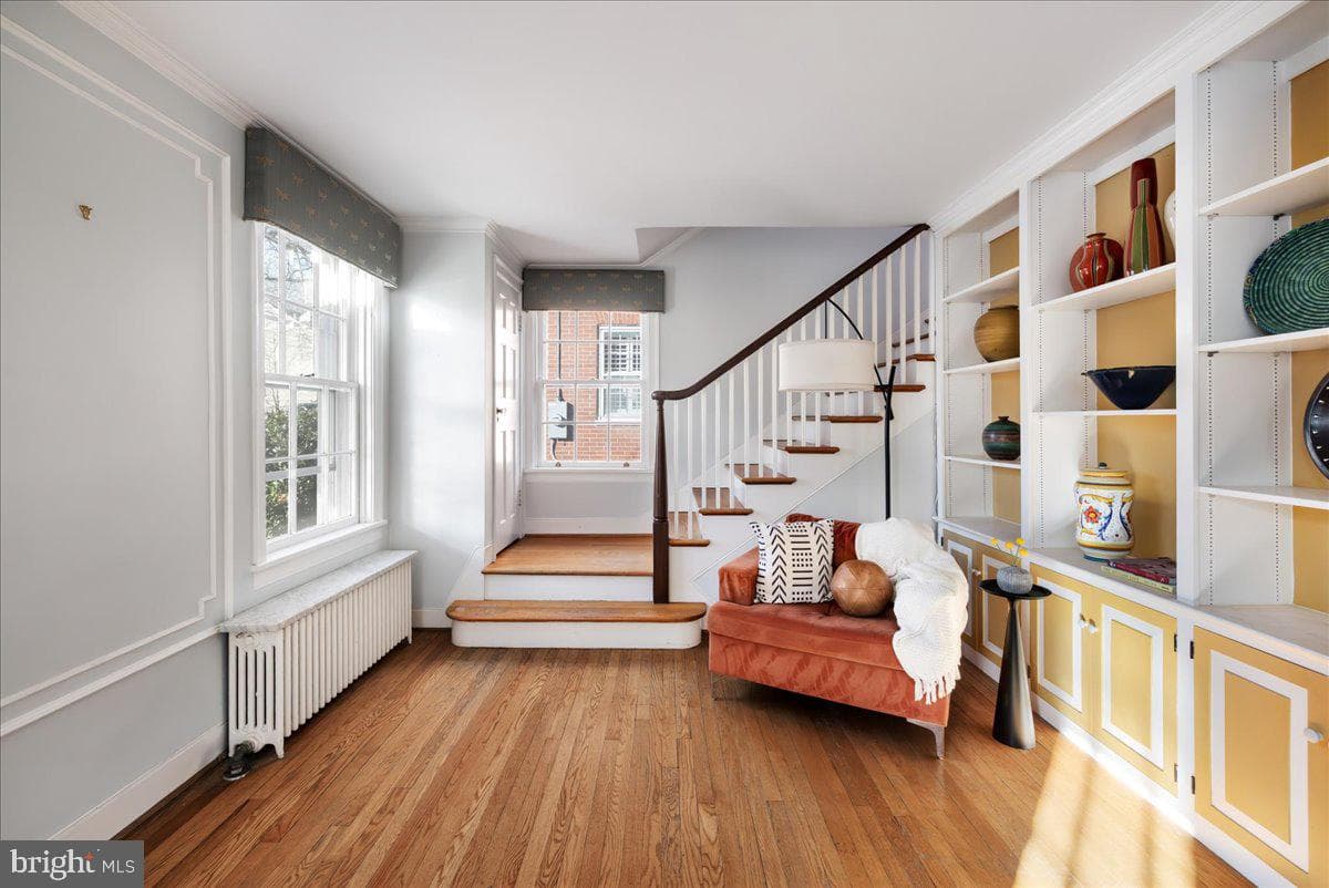 330 W Cecil Street photo 16