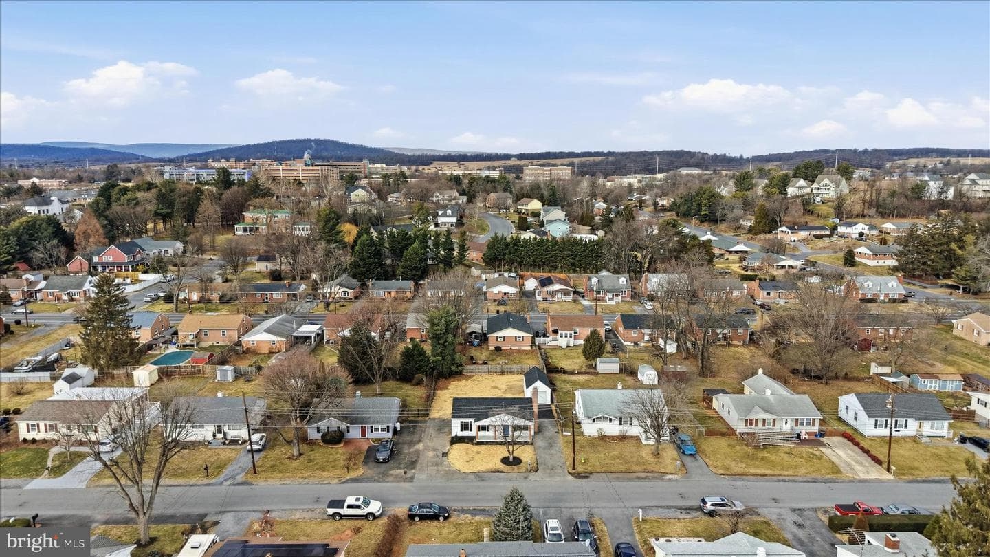217 Myrtle Avenue photo 43