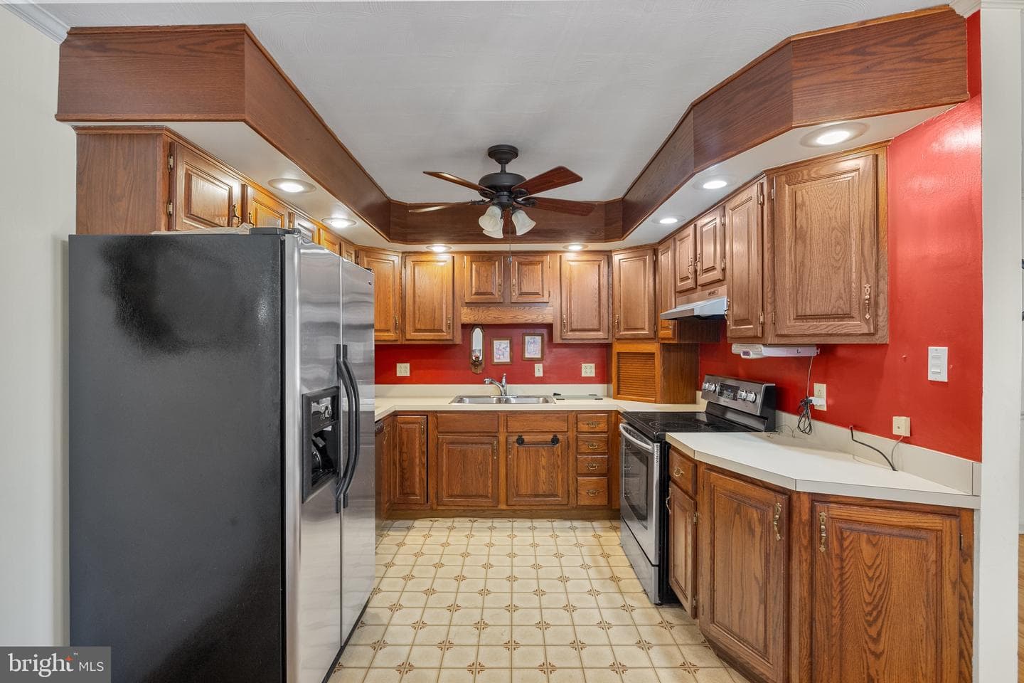 945 Allen Drive photo 10