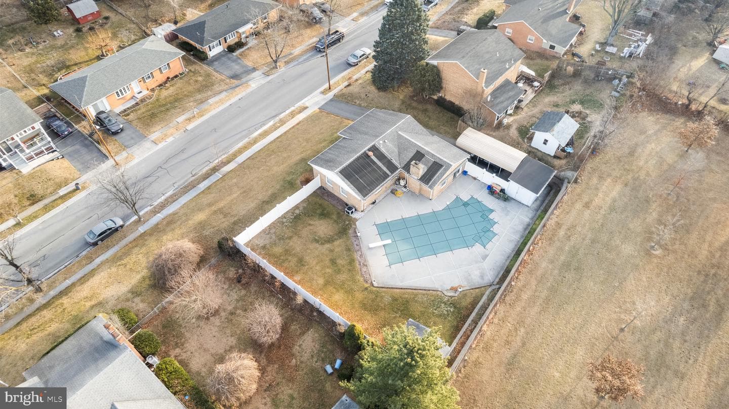 945 Allen Drive photo 4