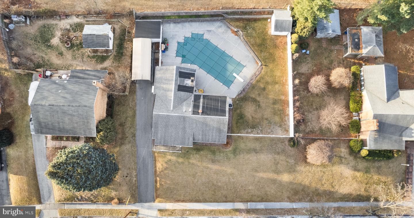 945 Allen Drive photo 9