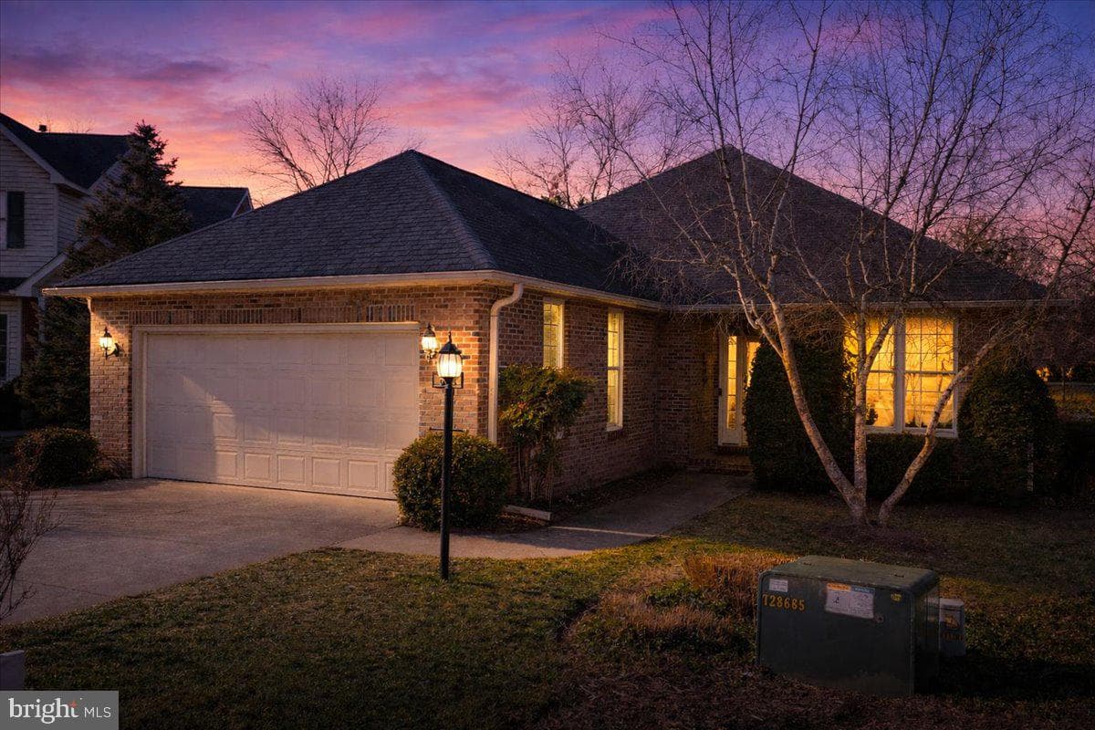 832 Winder Court photo 2
