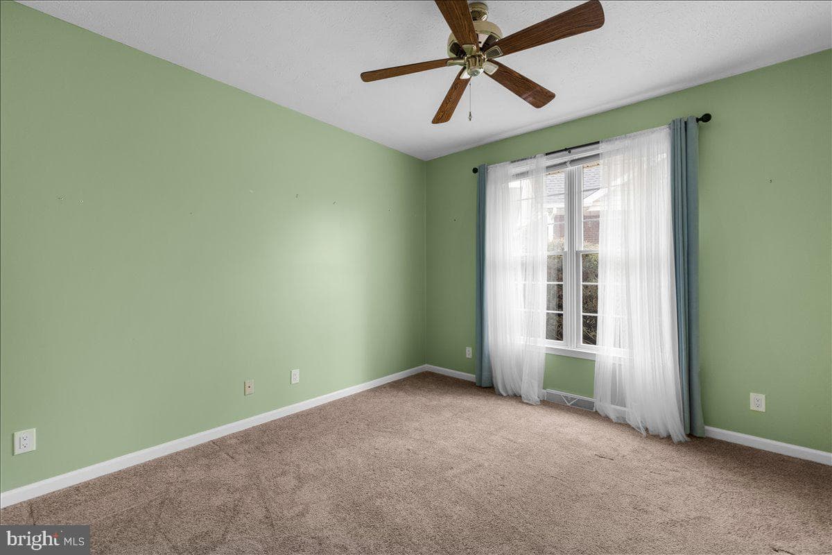 832 Winder Court photo 23
