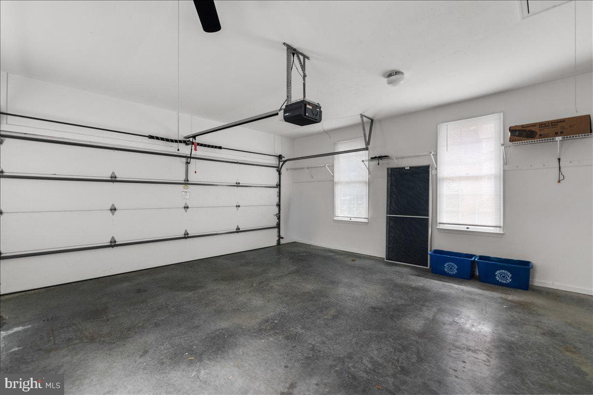 832 Winder Court photo 31