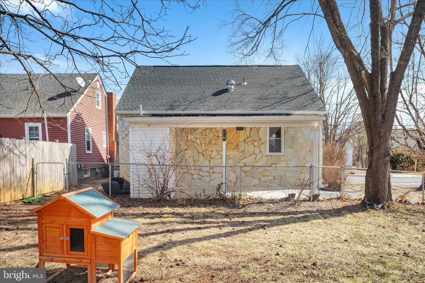 501 Battle Avenue photo 27