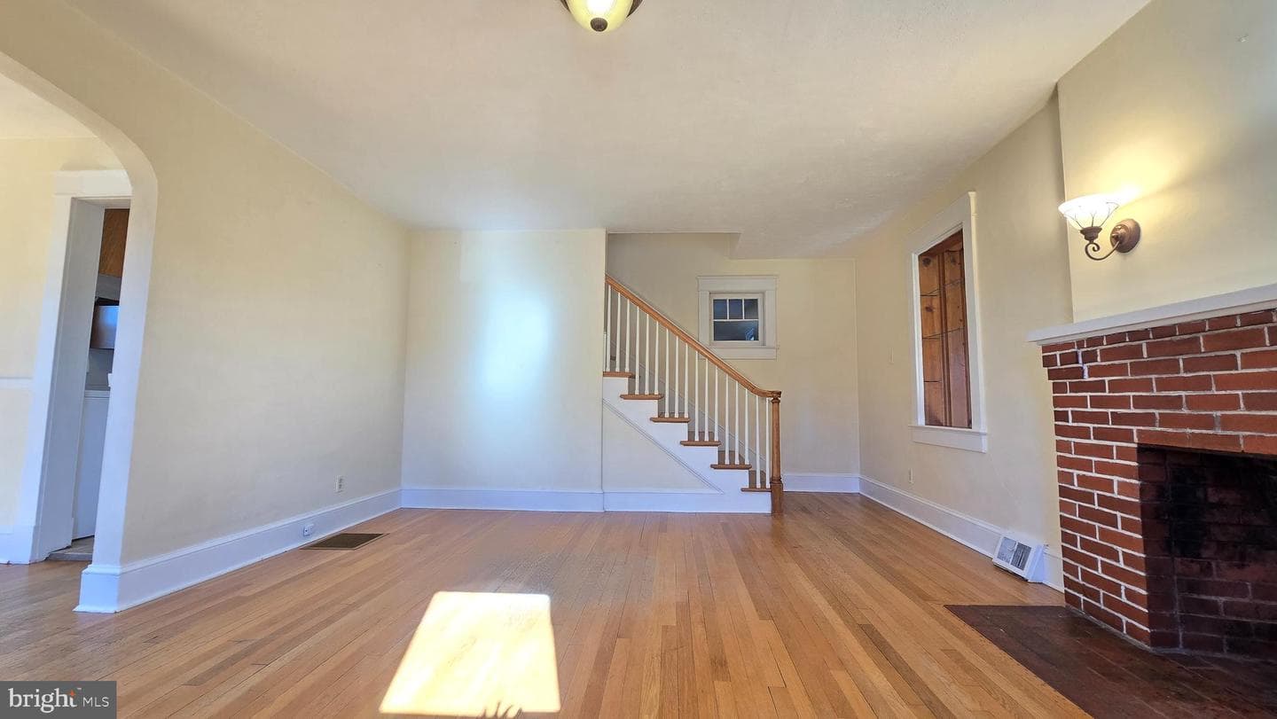 712 Frederick Avenue photo 12