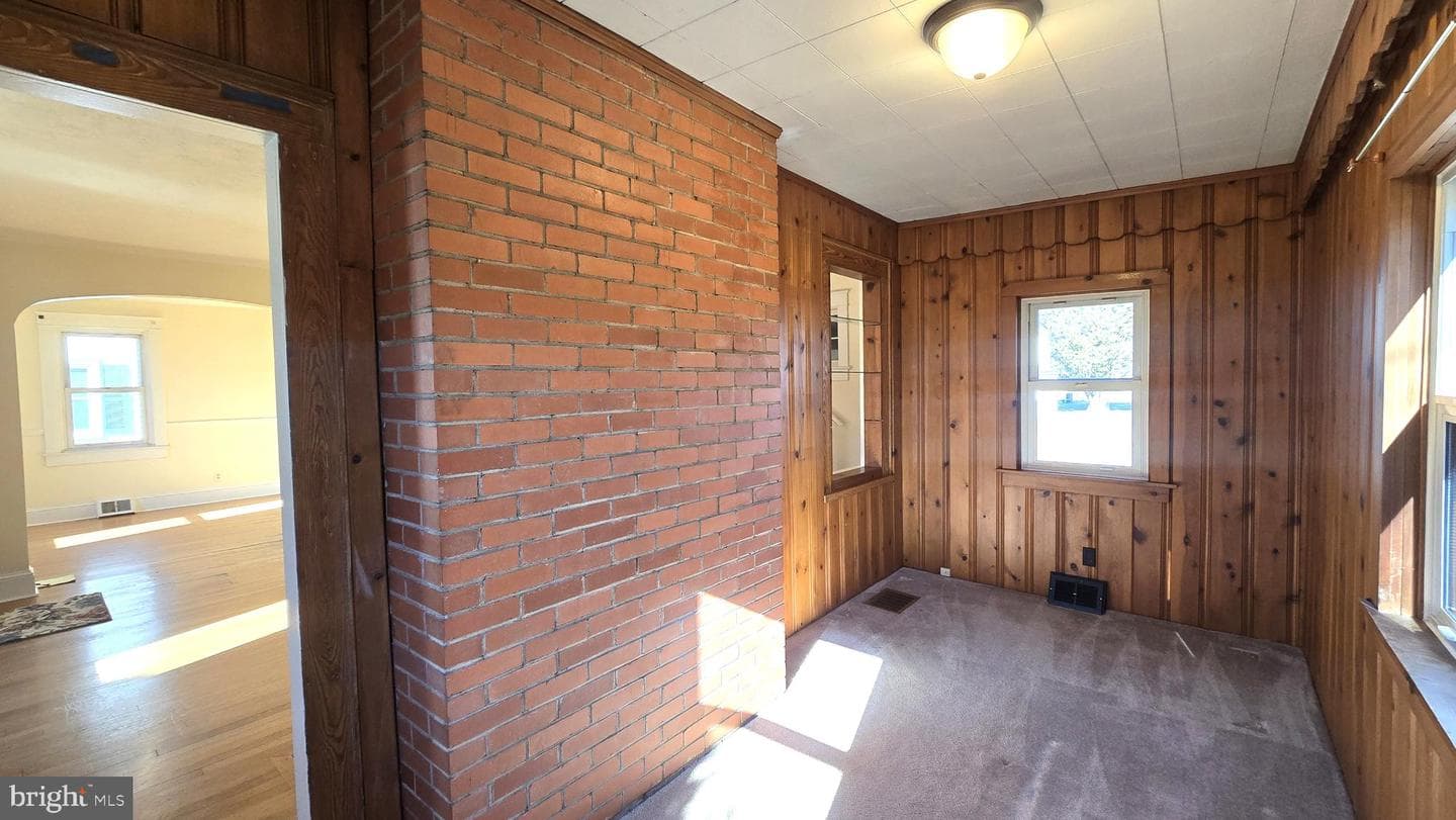 712 Frederick Avenue photo 17