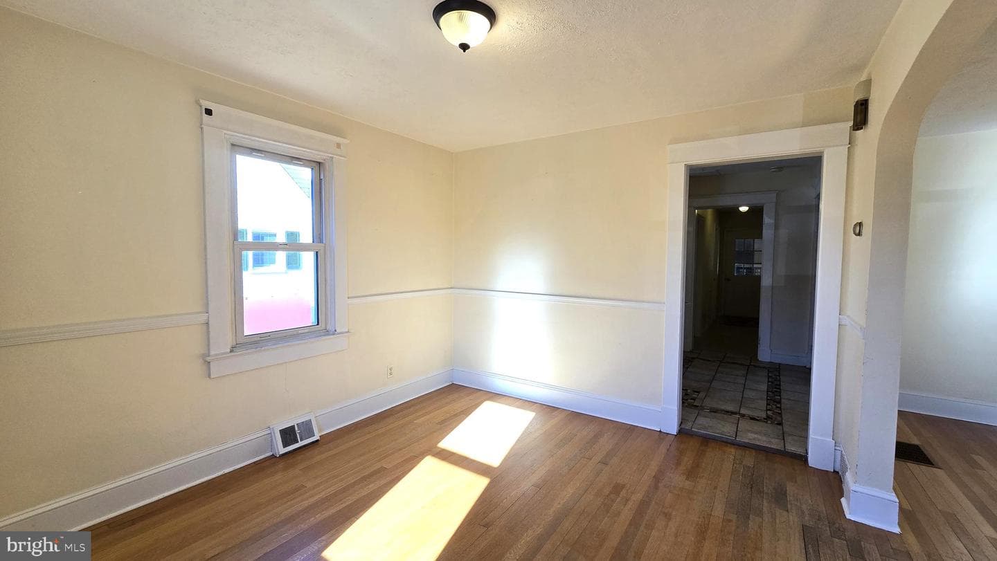 712 Frederick Avenue photo 22