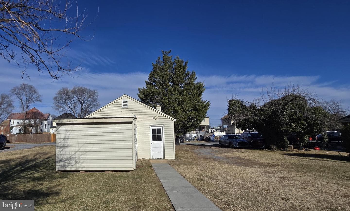 712 Frederick Avenue photo 4