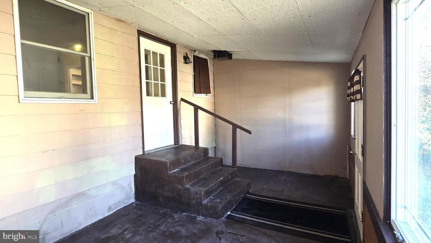 712 Frederick Avenue photo 42